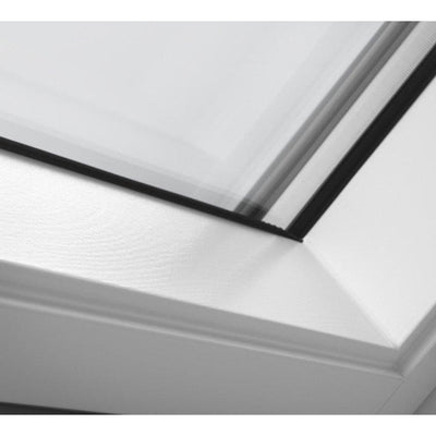 VELUX GGL SK01 2070 White Painted Centre-Pivot Window (114 x 70 cm)