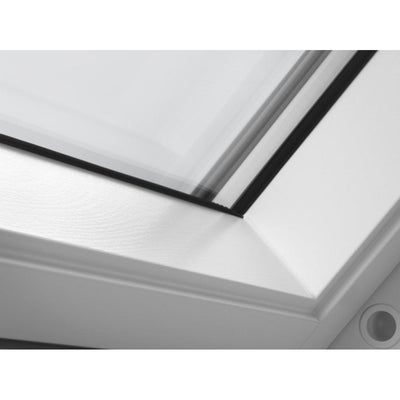 VELUX GGU FK08 0069 Solar UV Glazing White PU Centre-Pivot Window (66 x 140 cm)