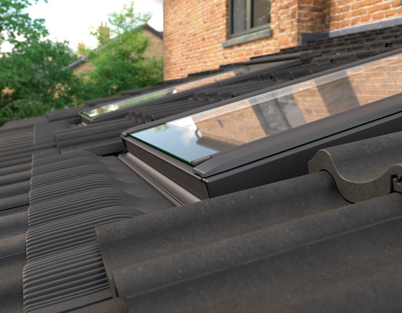 VELUX GBL SK06 S10G01 White Painted Low Pitch 10° Roof Window (114 x 118 cm)